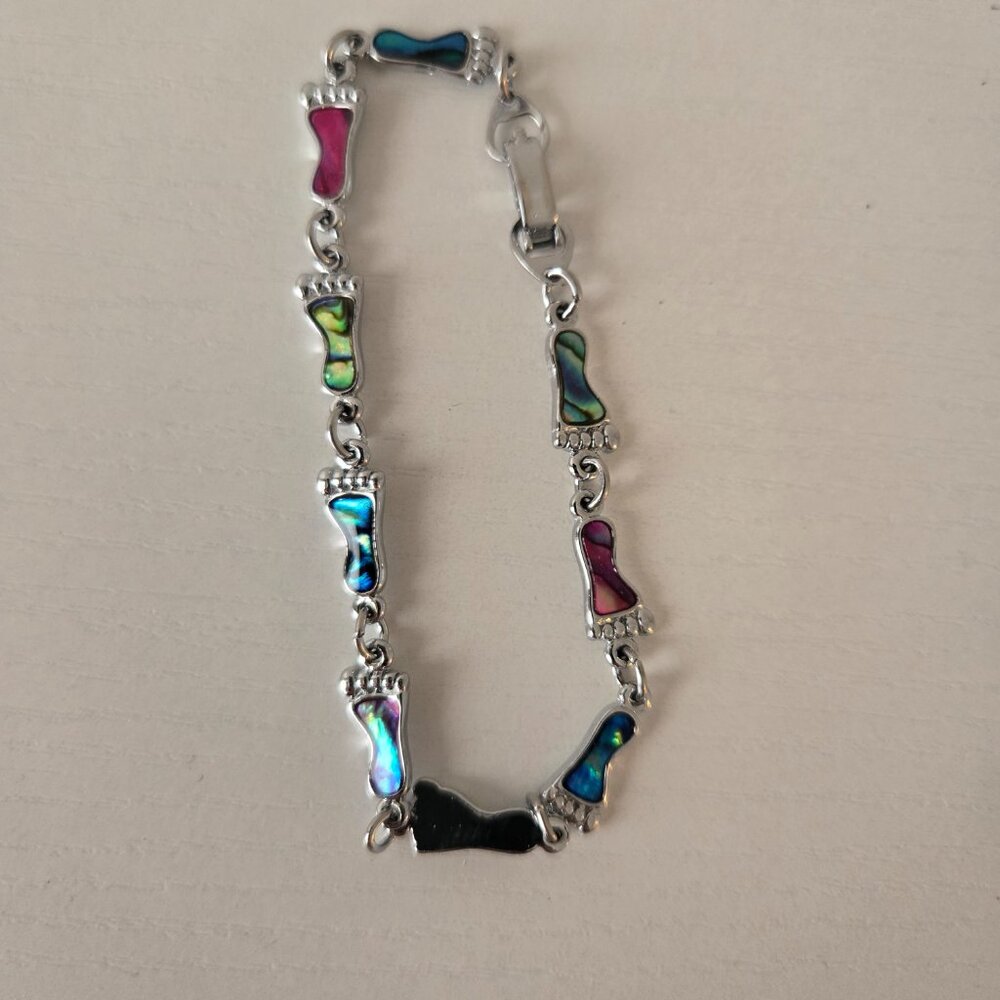 👣 Vintage Footprints in the Sand Iridescent Shell Link Bracelet